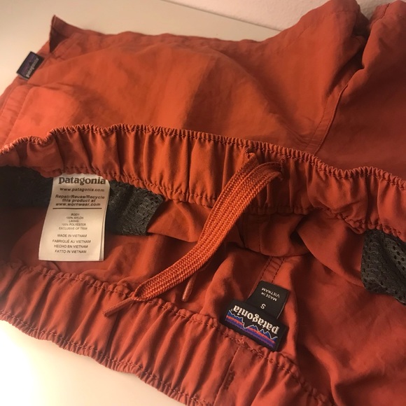 Patagonia barely baggies - Picture 5 of 5